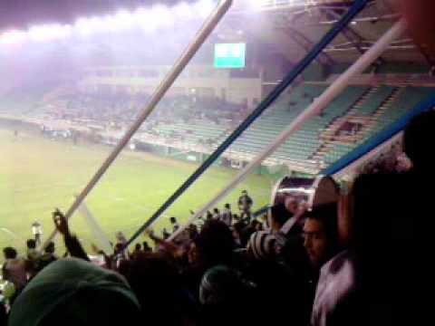 deportes temuco vs union temuco (Copa chile)2011 "canticos de los devotos"