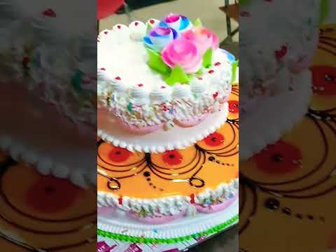 16 pound cake 🎂😱😱