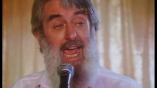 The Dubliners - Monto (Dublin Presented by Ronnie Drew Feat. The Dubliners)