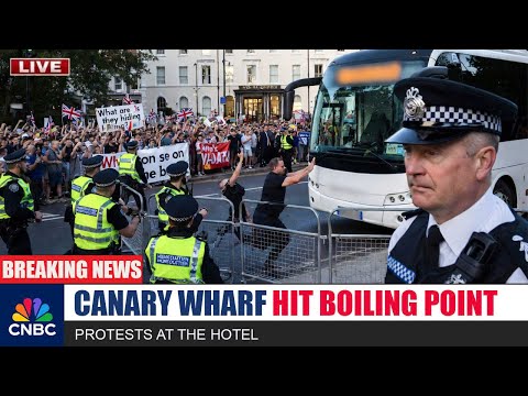 680 Protesters Surround 4-Star London Hotel… Then a 1:40AM Bus Arrived | US Military