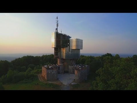 OPUŠTĚNÝ památník Petrova Gora ● abandoned monument