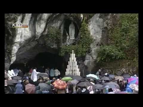 Chapelet à Lourdes