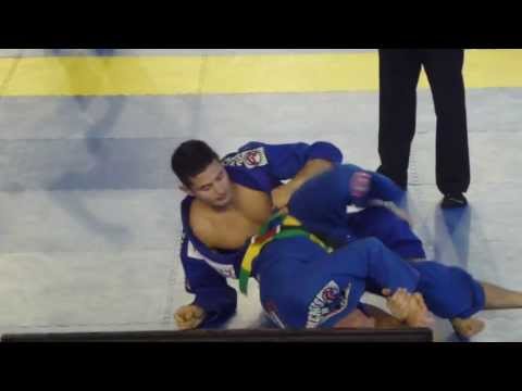 Caio Terra vs Jordy Peute - FINAL - IBJJF Rome Open 2013 - Black Adult - Light-Feather
