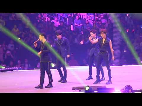 [FANCAM/직캠] 180812 KCON LA USA 2018 - NUEST W Look