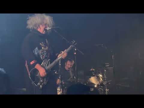 Videoclip de I Want to Hold Your Hand — Melvins