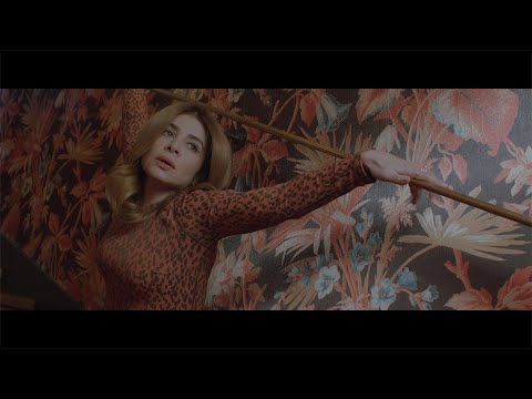 Julie Zenatti - Déhanche (Clip officiel)