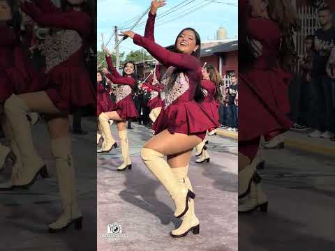 laura hermosa cachiporrista de la banda musical de BERLIN usulutan