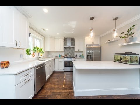 156 Ash Street, Unit 2, Waltham- Condo in South Waltham 3-day Open House Thu 6/8, Sat 6/10 Sun 6/11