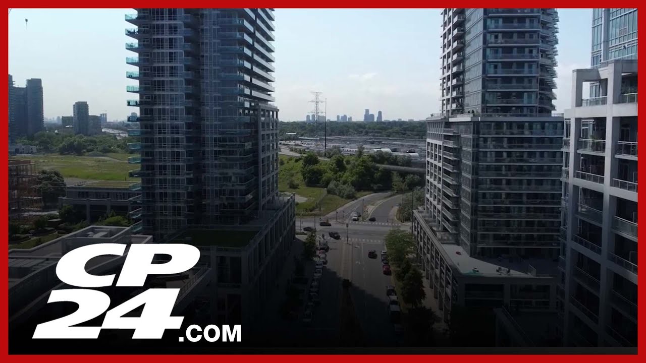 Toronto considers municipal tax on foreign home buyers