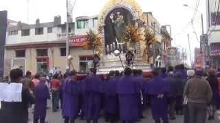 preview picture of video 'Procesión del Señor de los Milagros en Huacho, Perú (2014)'