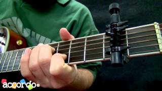 Video thumbnail for Creative Tunings - Spidercapo by accordoTV