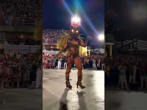 Paola Oliveira - Rainha de bateria da Grande Rio DESFILE 2024