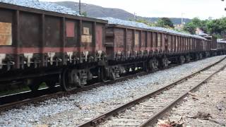 preview picture of video 'Tren carregado partindo de Itumirim'