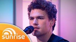 Vance Joy performs &#39;I&#39;m With You&#39; | Sunrise