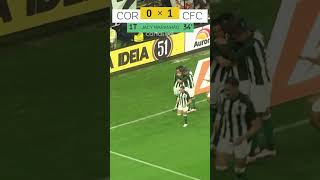 FOI MUITO NO CANTO! Coritiba abre placar com cabeçada certeira contra o Corinthians no Brasileirão