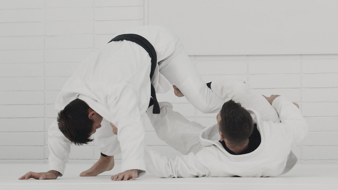Rafael Mendes | Drill Session: Counter-Attacking the Sweep | Art of Jiu Jitsu