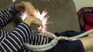 Pulsing Magnetic Field Produces Huge Sparks in Hands - July 10, 2015