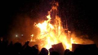 preview picture of video 'Dosojin Fire Festival Finale, NozawaOnsen, Nagano'