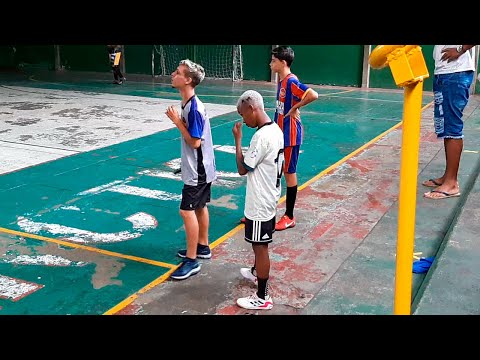 Jogo de Futsal - Sub 14 (quase deu Treta)