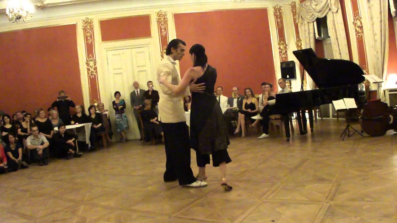 2013-11--23 Sebastian Posadas i Eugenia Eberhardt - V Tiempo Para Tango 2013 show (5) Que Nunca ..