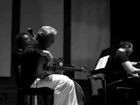 Burak Bedikyan Trio feat. Neset Ruacan / 