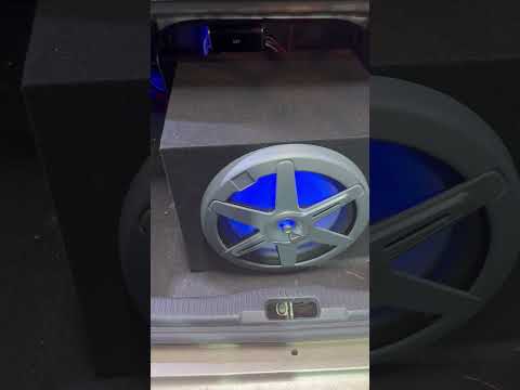 NVX NE121P w/ JBL Club Marine 12-video