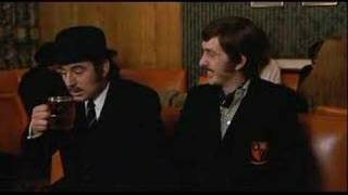 Monty Python - Σπασαρχίδικο παράδειγμα αγαμησιάς. (από Cunning Linguist, 06/07/12)