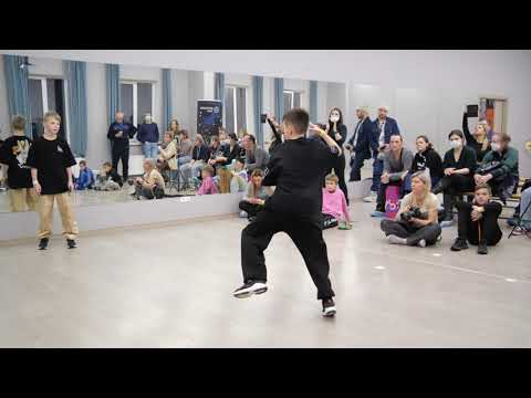 полуфинал 10-13 лет bboy Niko vs САХАР - "СЛОЕНЫЙ ПИРОГ" break dance battle