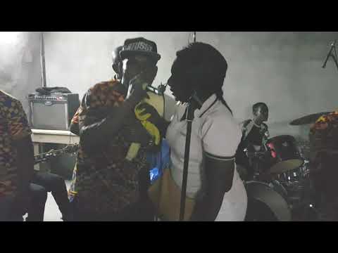 Noël A Akyekoi Avec Lopez - Bou Man Ba Min Tin