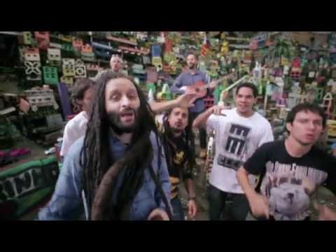 Ponto de Equilíbrio & Alborosie - Dome o Medo
