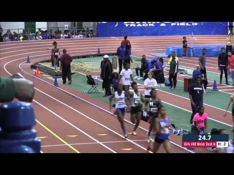 Girls 400m Invitational Final Section 2   EmblemHealth Hispanic Games 2015