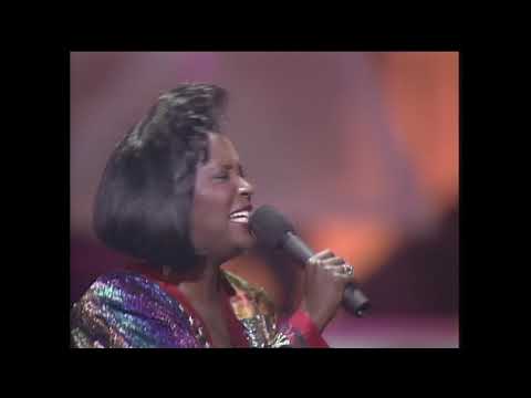 Tramaine Hawkins: "Lift Me Up" (1991 Dove Awards)