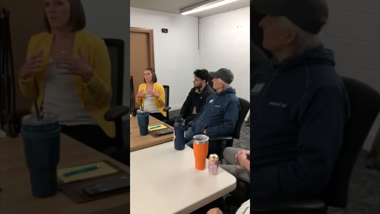 What are examples of social groups in 2025?