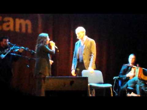 Alessia Tondo (Canzoniere Grecanico Salentino) e Erri De Luca