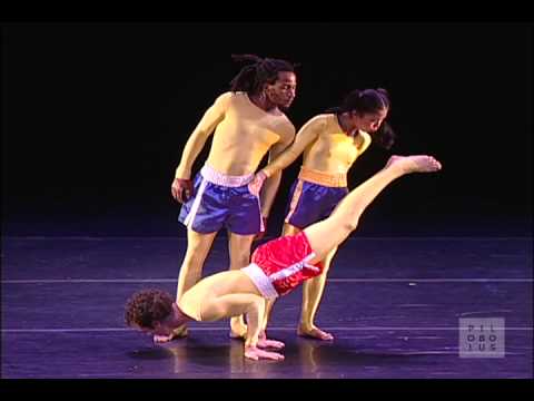 Walklyndon - Pilobolus Dance Theater