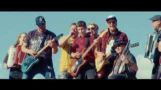 SMASH & Zvlášňý Škola - Nejty rezavý (Official Music Video)