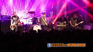 THE FLATLINERS - Hang My Head @ Pouzza Fest, Montréal QC - 2017-05-20