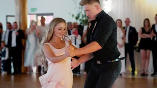 Download lagu Dirty Dancing | Piękny, pierwszy taniec Karoliny i Kamila mp3 Download lagu Dirty Dancing | Piękny, pierwszy taniec Karoliny i Kamila mp3
