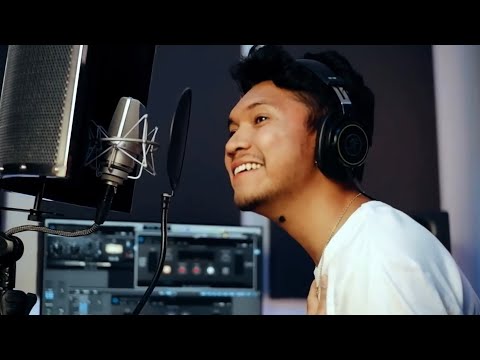 SAKAMENA - ASHIERA FT. VICKY SALAMOR (OFFICIAL MUSIC VIDEO)