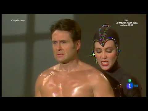 Antonio Viñas (Robot) en el vídeo «Músculos» junto a Norma Duval