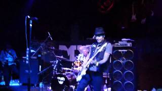 MxPx - Middlename || My Mom Still Cleans My Room