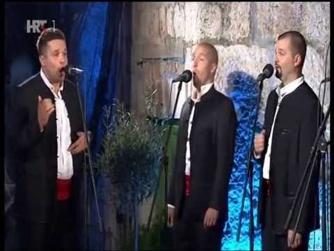 Klapa Krunik - Garifule sviće moje - FDK OMIS 2016