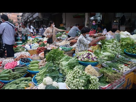 Yummy Varieties Street Food For Dinner @Orussey Market - Orussey Street Market in Evening