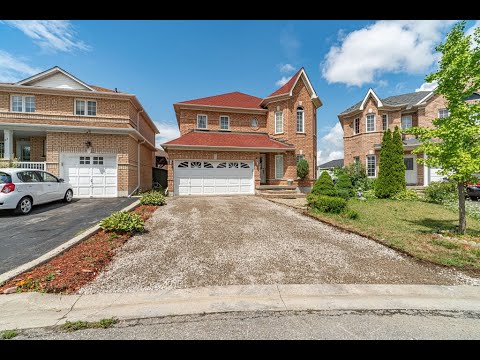 Home for sale at 82 Farthingale Crescent, Brampton, ON L7A 1W8