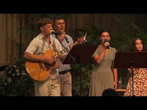 Hai cantati toti intr un glas