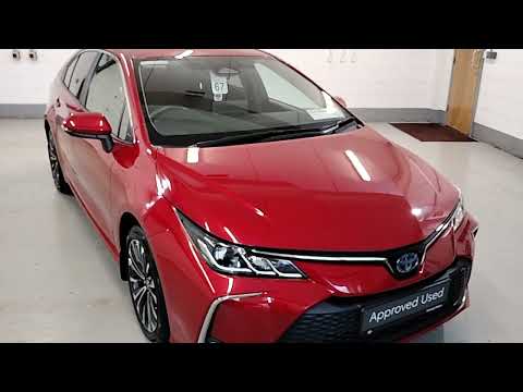 Toyota Corolla LUNA SPORT SALOON LOW KMS - Image 2