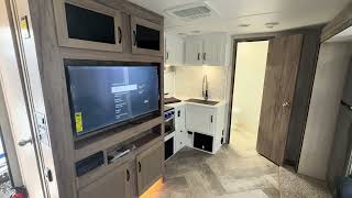 2022 Palomino SOLAIRE ULTRA LITE 242RBS