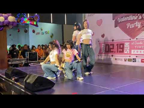 Siam☆Dream - Long Distance (長距離エアプレイン) [Siamdol Valentine's Day Party] @Donki Mall Thonglor