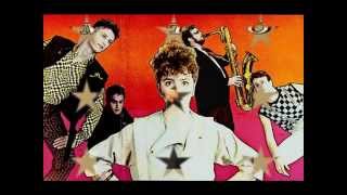 Metrô - Cenas Obscenas