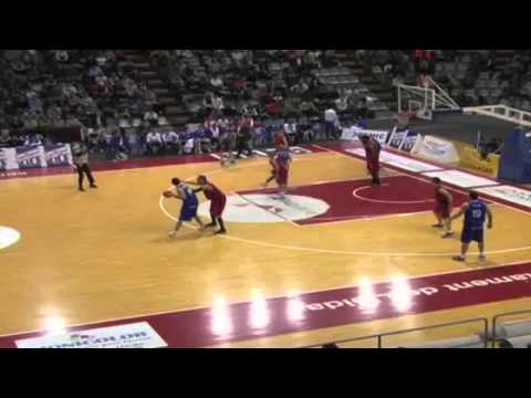 Reculando libero al Interior Marcus Norris (LLE) LEB Oro J10 Lleida vs León 181111.mov